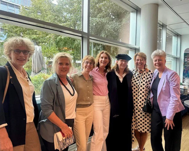 oratie Aukje Hassoldt Leading Leaders met roundtable topvrouwen